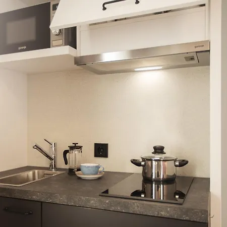 Hotel Garner - Wilmersdorf By Ihg 3*